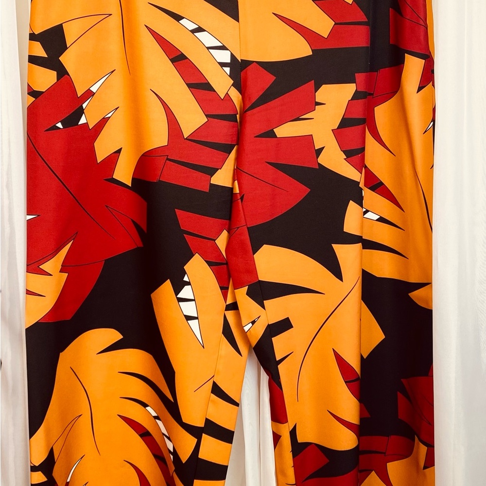 Vibrant Tropical Tropical Leaf Print Wide Leg Pants